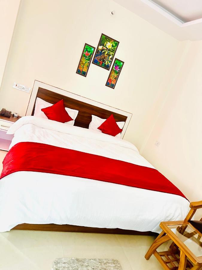 Hotel Srp Rishīkesh Extérieur photo