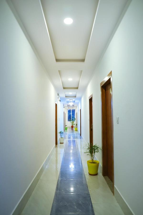 Hotel Srp Rishīkesh Extérieur photo
