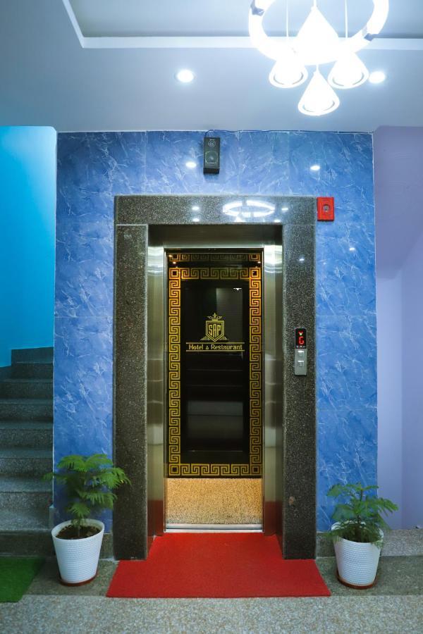 Hotel Srp Rishīkesh Extérieur photo