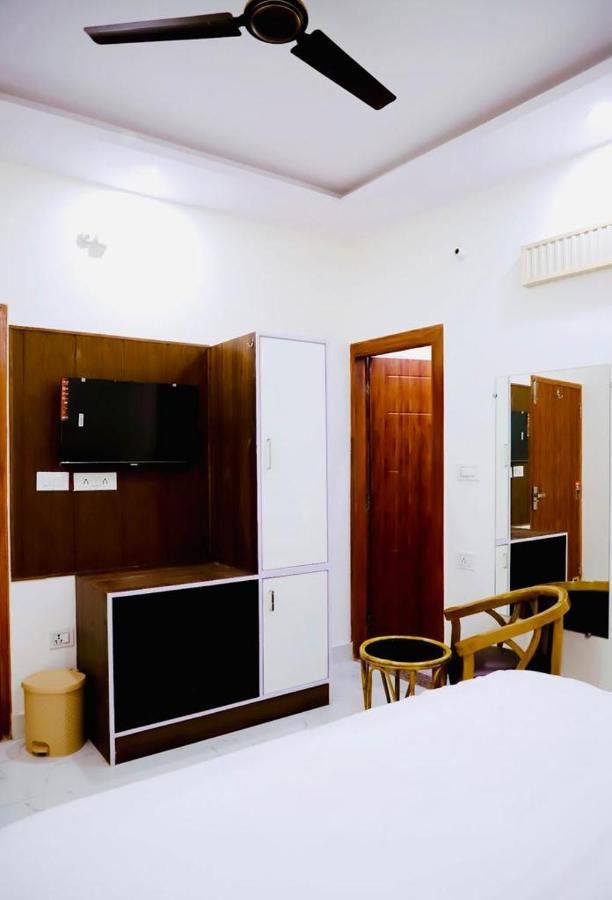 Hotel Srp Rishīkesh Extérieur photo