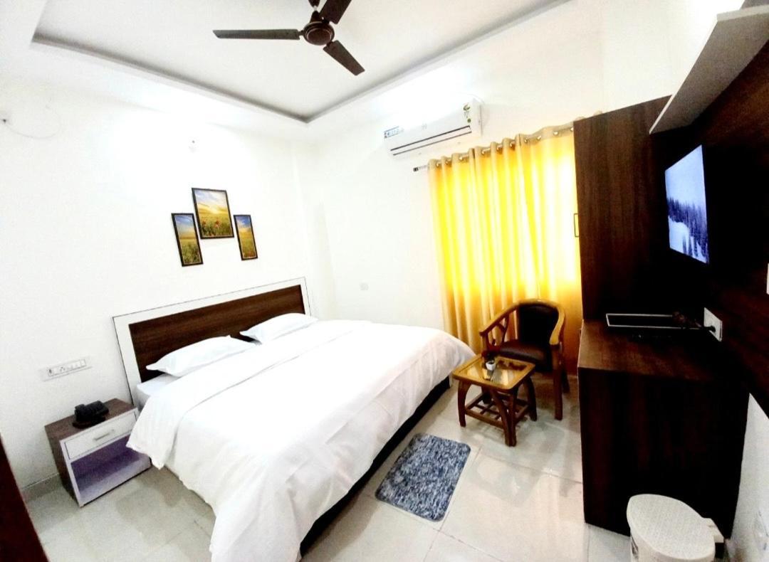 Hotel Srp Rishīkesh Extérieur photo